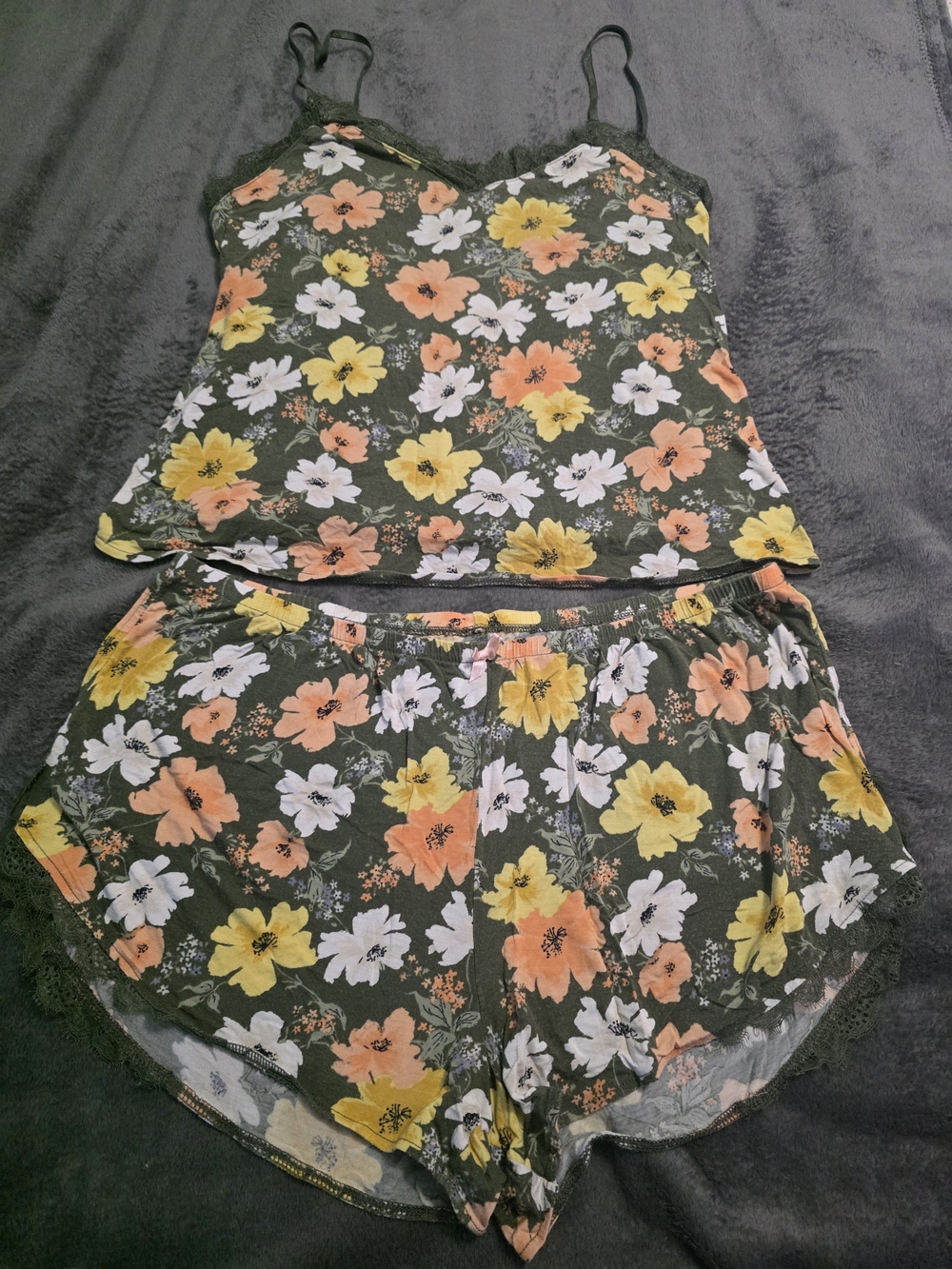 Gilligan & O'Malley Olive Floral Lace-Trim Cami & Shorts Set